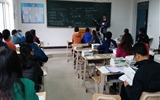 讓青年教師在聽課中收獲、在評課中成長